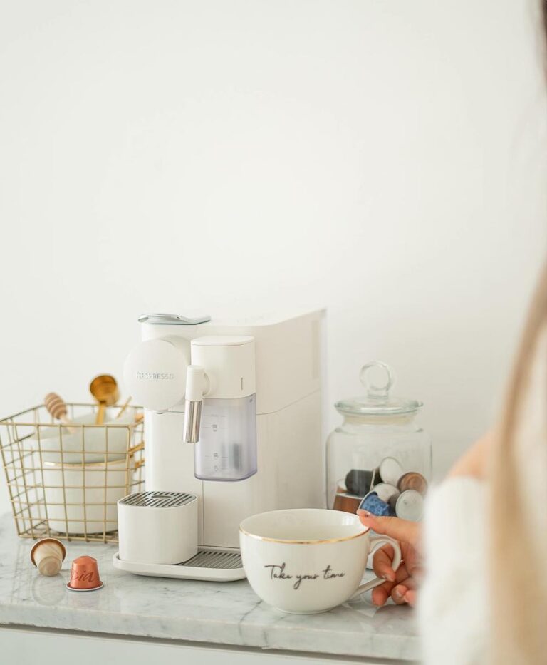 33+ Coffee Bar Ideas For Home You'll Love - small & big [2024]
