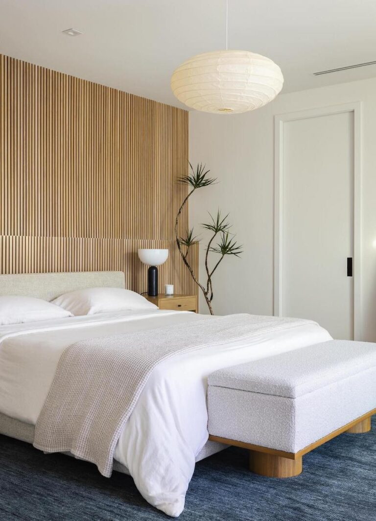 Organic Modern Bedroom Accent Wall: Natural Elegance for Your Sanctuary