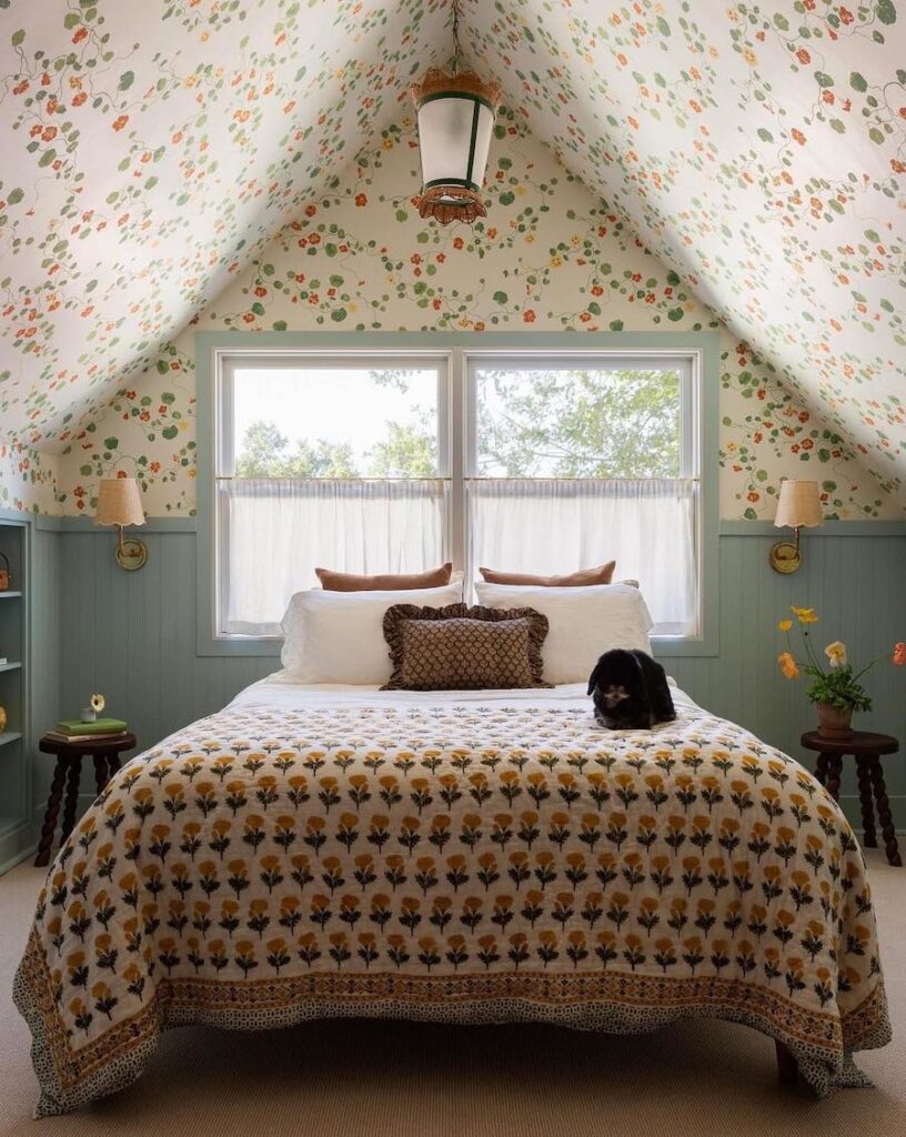 20+ Cottagecore Bedrooms With A Vintage Feel You'll Love!