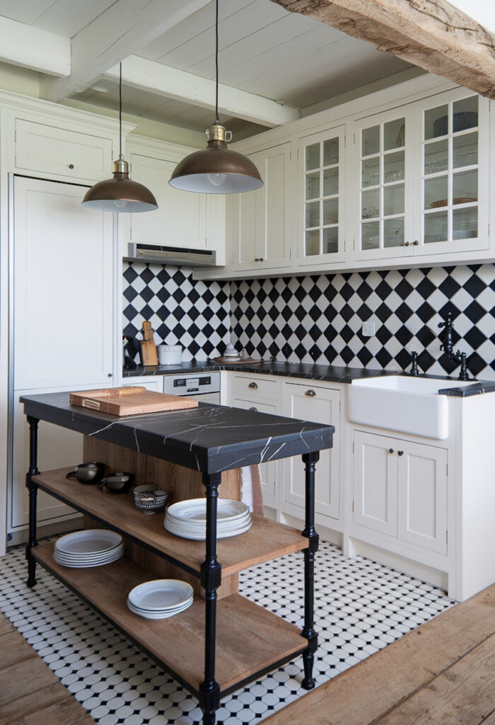 19+ Farmhouse Kitchen Design Ideas That Have Us Smitten [2025]