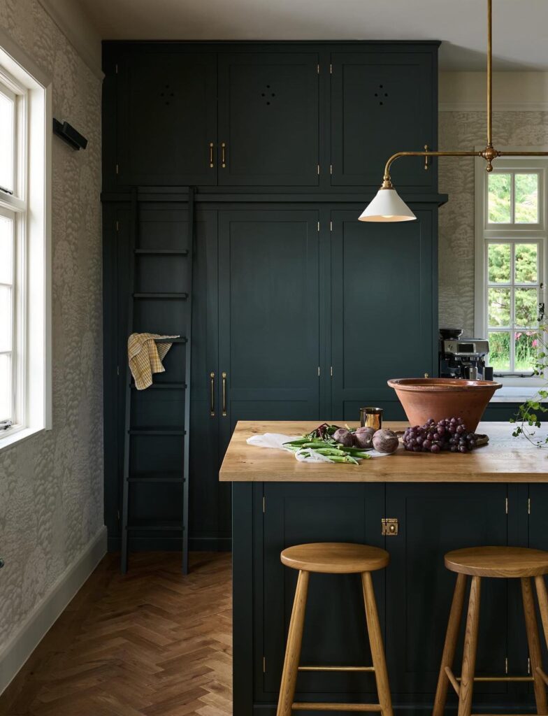 Green Kitchen Cabinets: 21+ Ideas We're Envious Of in 2025