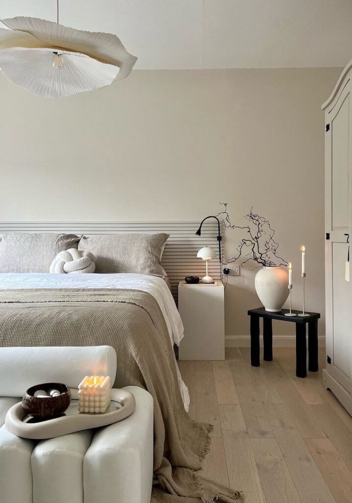 19+ Neutral Bedroom Decor Ideas That Are Anything But Boring!