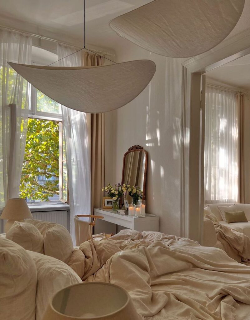 19+ Neutral Bedroom Decor Ideas That Are Anything But Boring!