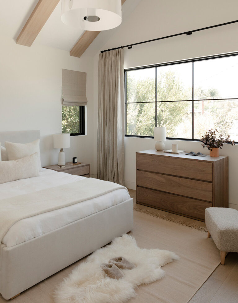 19+ Neutral Bedroom Decor Ideas That Are Anything But Boring!